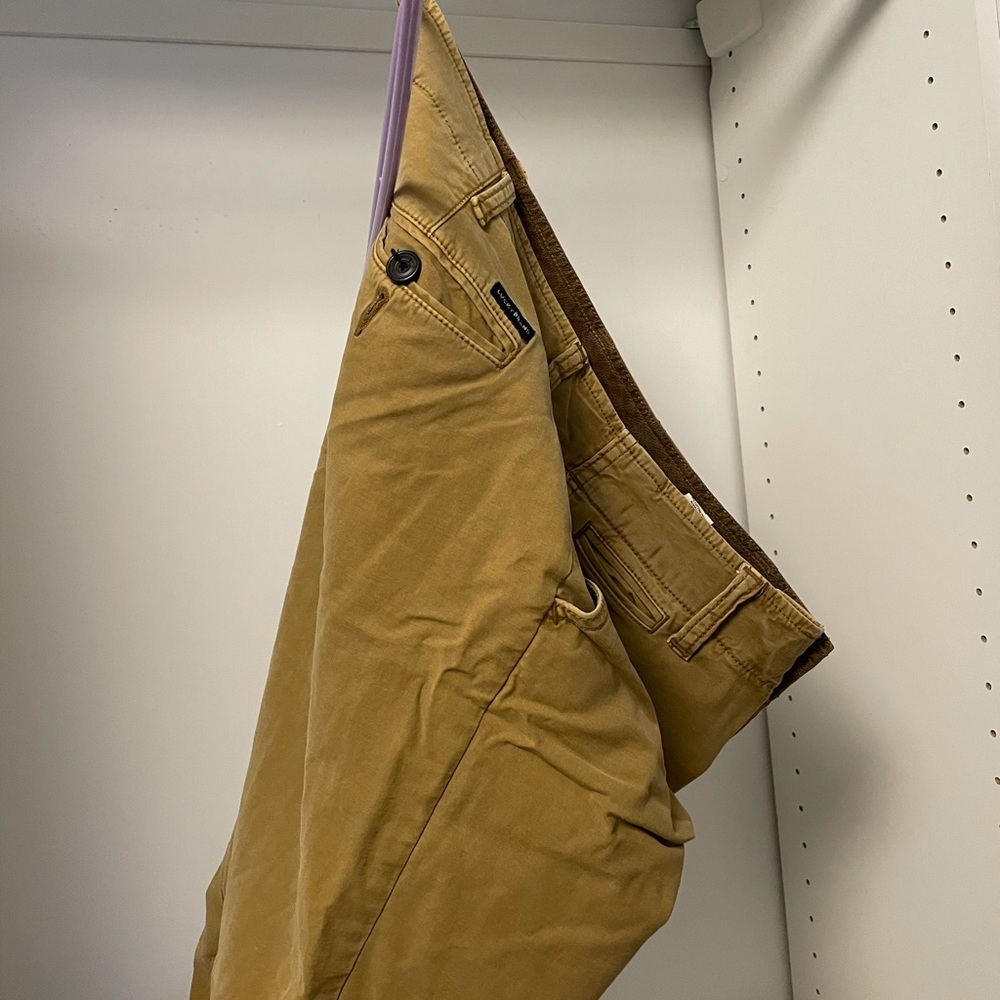 Lucky brand 410 Athletic Chino 33x32 - Khaki